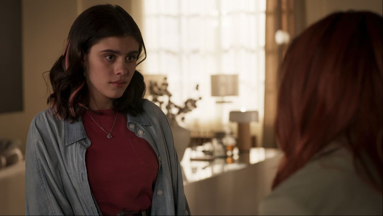 Lucía le hace a Marcia una promesa de corazón