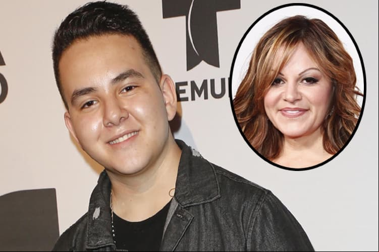 Hijo de Jenni Rivera confirma que es gay