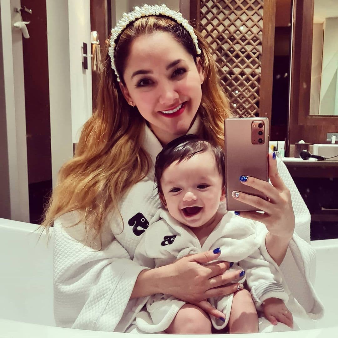 Sherlyn protagoniza divertida coreografía con su hijo André y fans reaccionan: “La sonrisa del bebé”