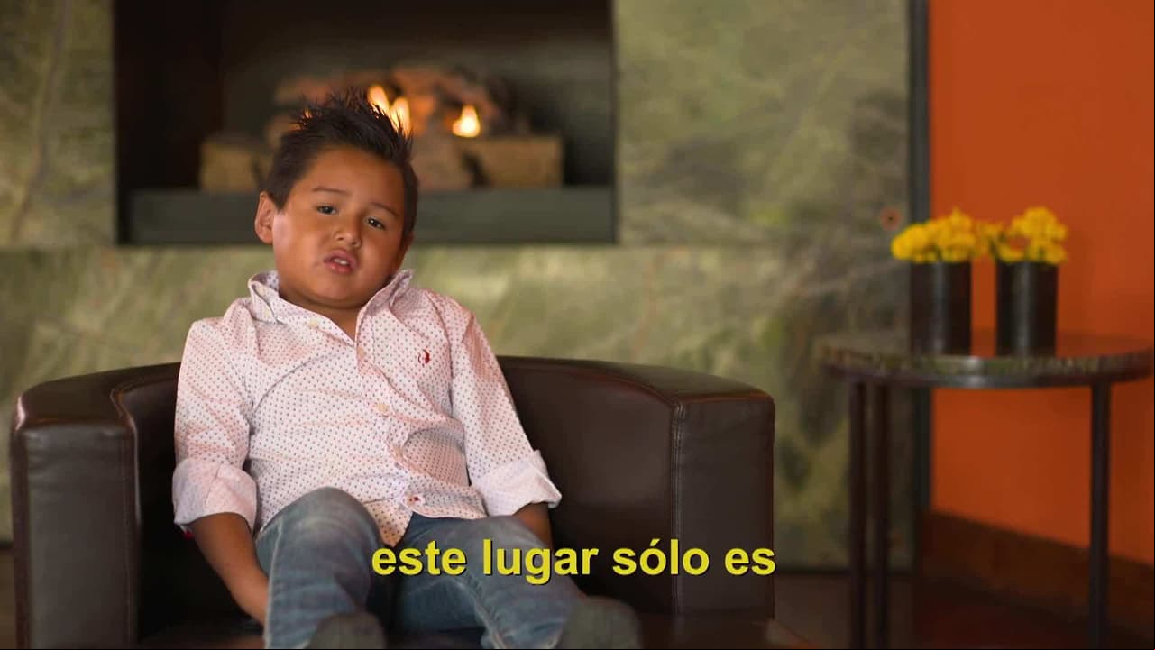 Giovani experimenta con la comida “pipirisnice” de Miguel Bosé