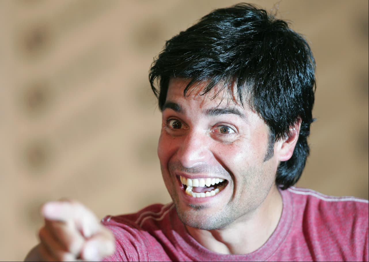 Indigente que canta como Chayanne conquista las redes