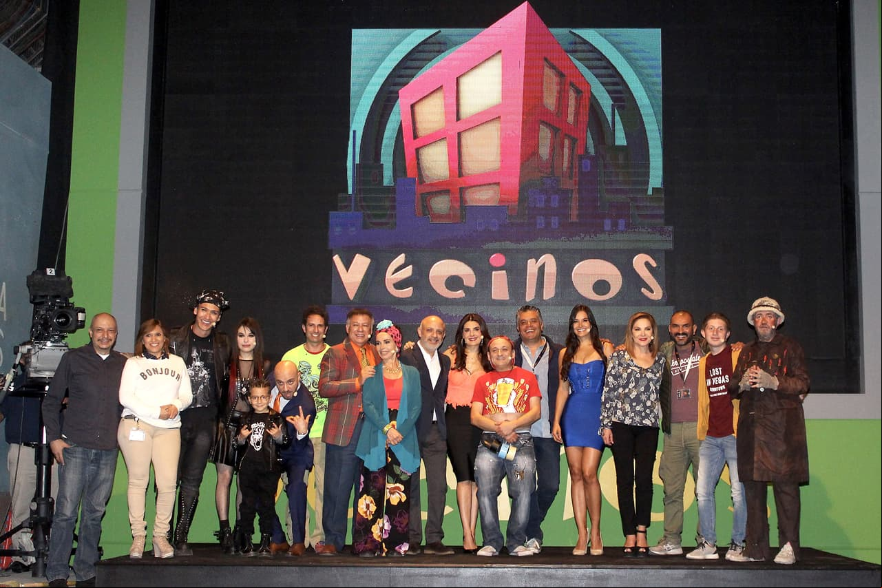Entre sus últimos proyectos se encuentra su participación en 'Vecinos', en 2006, en el emblemático capítulo 'La toalla del mojado', protagonizado por César Bono, como 'Frankie Rivers'.