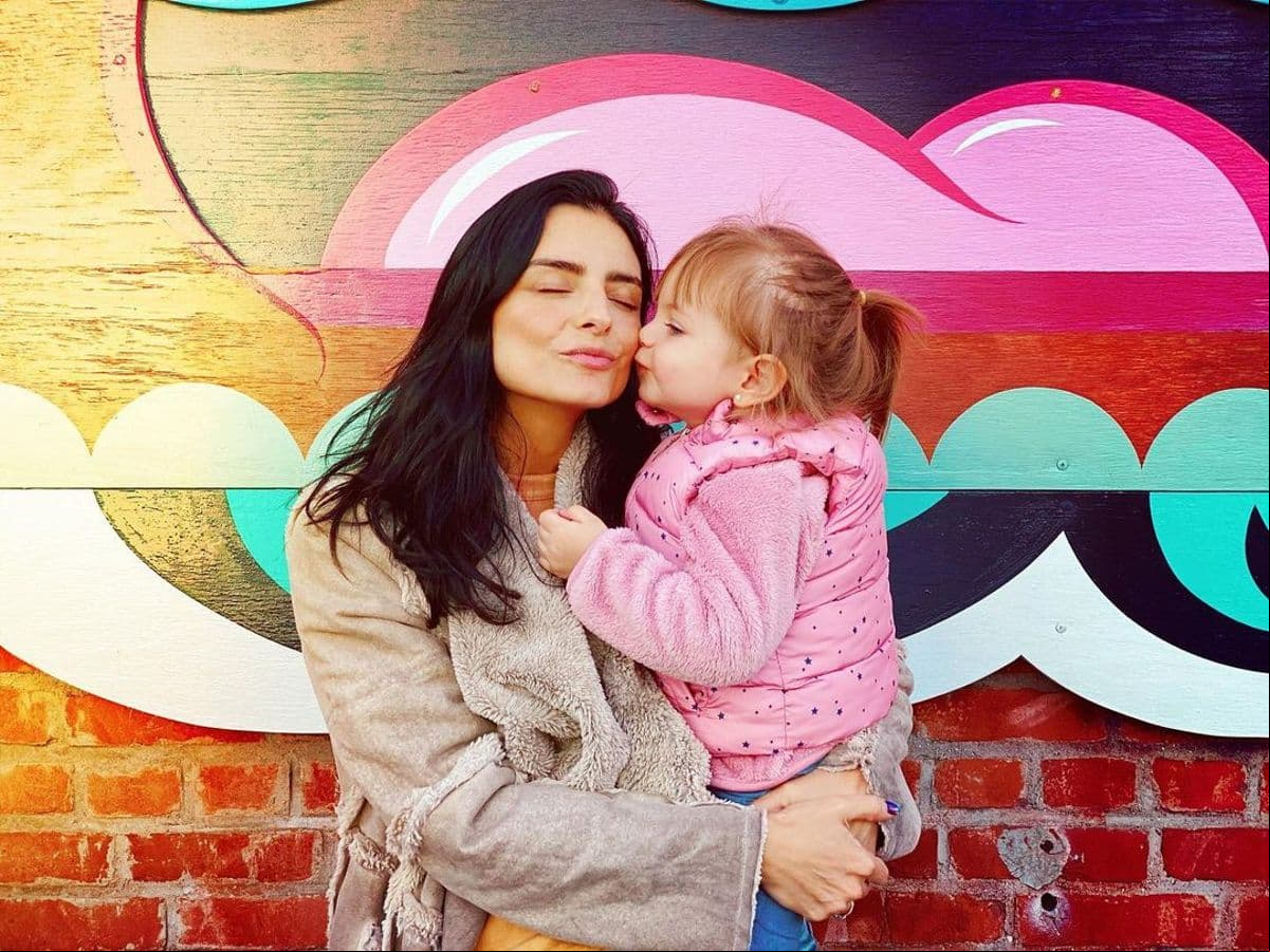 Aislinn Derbez está de manteles largos, pues este 18 de marzo celebra su cumpleaños número 36 rodeada de familiares, amigos y, por supuesto, de su hija Kailani, de quien a lo largo de estos últimos cuatro años ha protagonizado entrañables momentos, ¡mira las fotos!