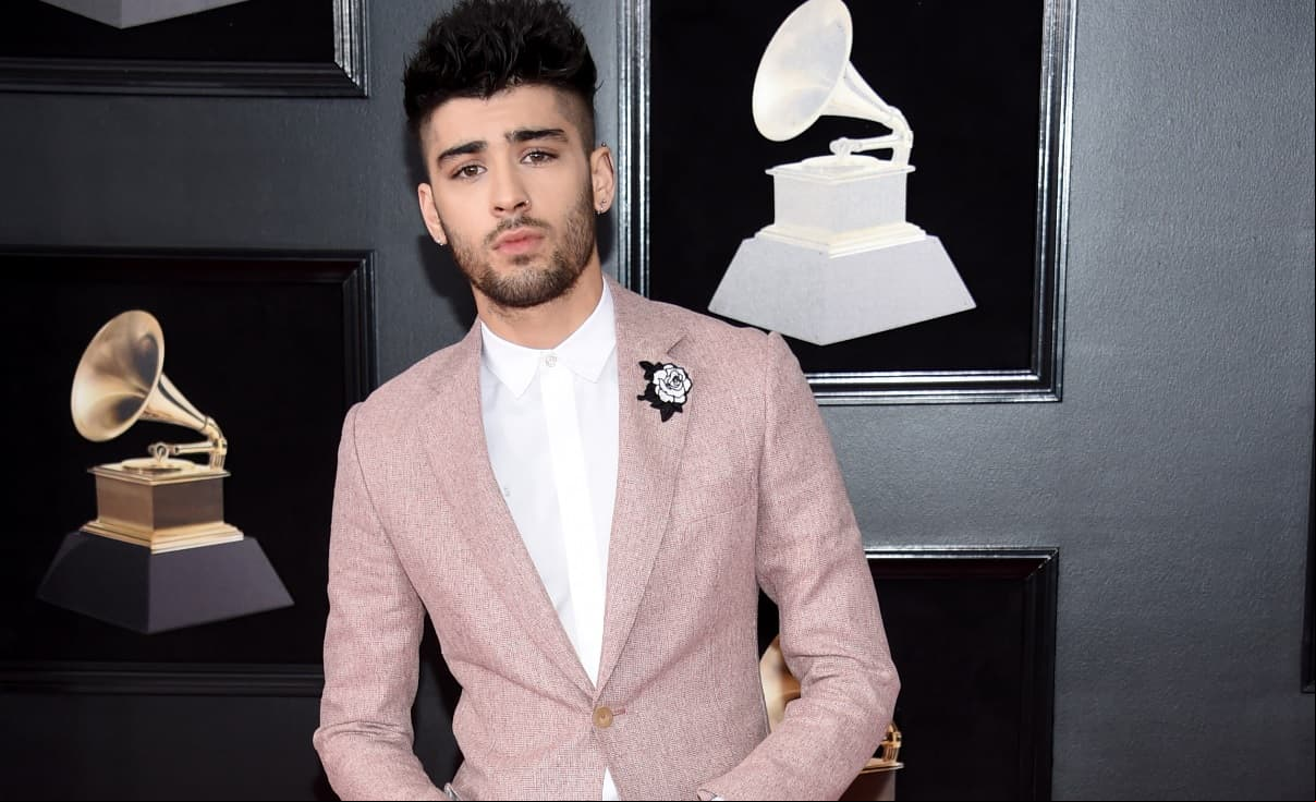Luego de terminar su relación de 2 años con Gigi Hadid, Zayn compró un penthouse valorado en 10.7 millones de dólares.