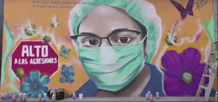 Este concierto también está dedicado a quienes han pedido clemencia para los doctores. “Alto a las agresiones”, se lee en un mural que Alejandro Bautista pintó en una de las bardas en la calle de Popotla, alcaldía de Benito Juárez, en la Ciudad de México. Este es uno de los contundentes mensajes de apoyo y reconocimiento.