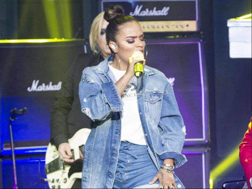 Karol G es una cantante colombiana de reggaetón y ha logrado colocar varios éxitos en la radio.