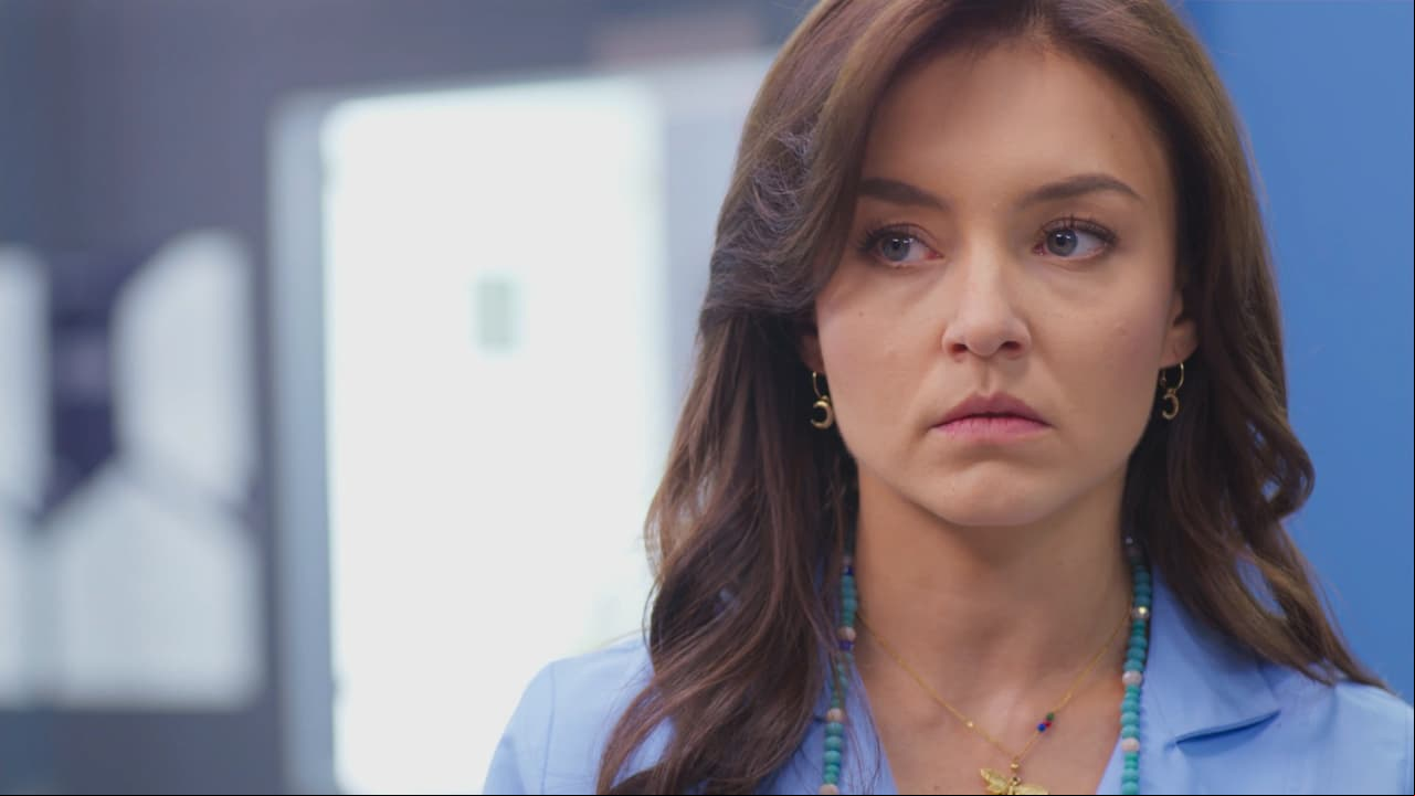 ¡Renata enfrenta a Carmen por llamarla 'Lady Cuernos'! ¿Te perdiste Vencer el Pasado? Ve AQUÍ el capítulo