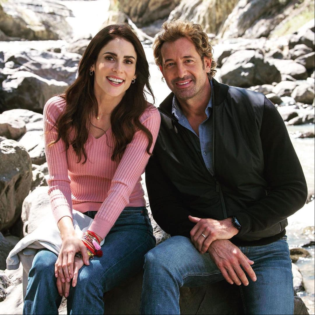 Actualmente, Eva Cedeño consolida su trayectoria como actriz al protagonizar ‘Amor Dividido’, en la que comparte créditos junto a Andrés Palacios, Gabriel Soto e Irina Baeva.