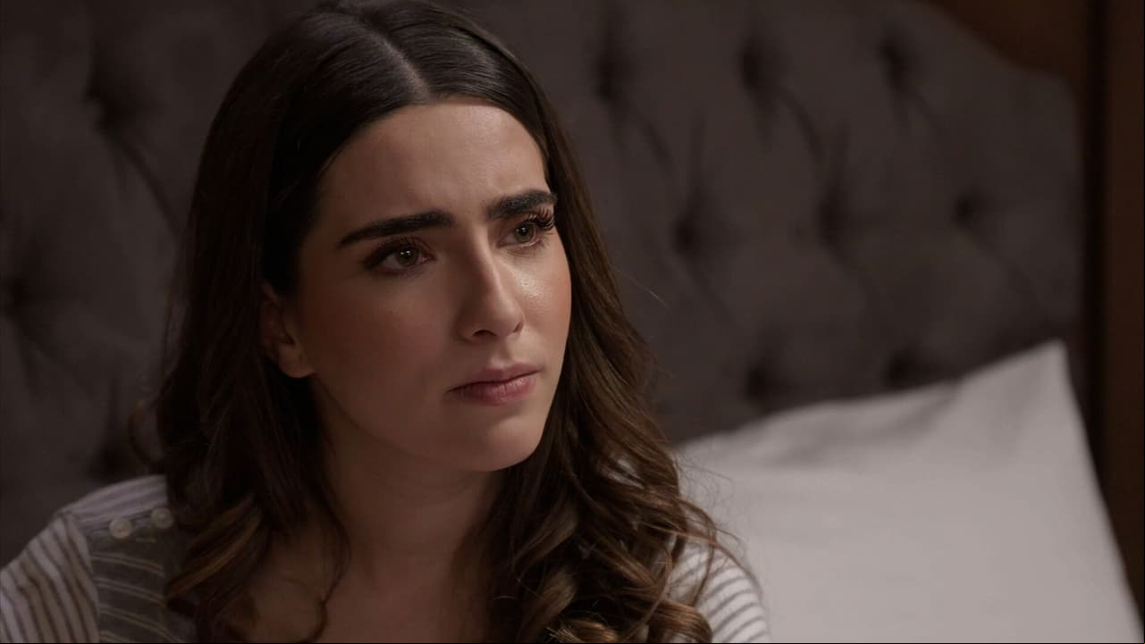 Carlos ya no ama a Aurora y pone fin a su matrimonio