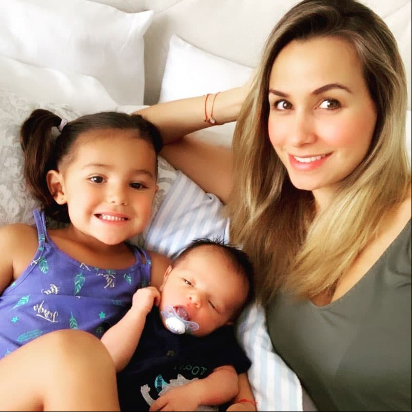 Rocco, el segundo hijo de Odalys Ramírez, nació el 24 de abril de 2019. A 22 días de celebrar este bello acontecimiento, la conductora mostró en Instagram que estaba a 4 kilos de su peso ideal.