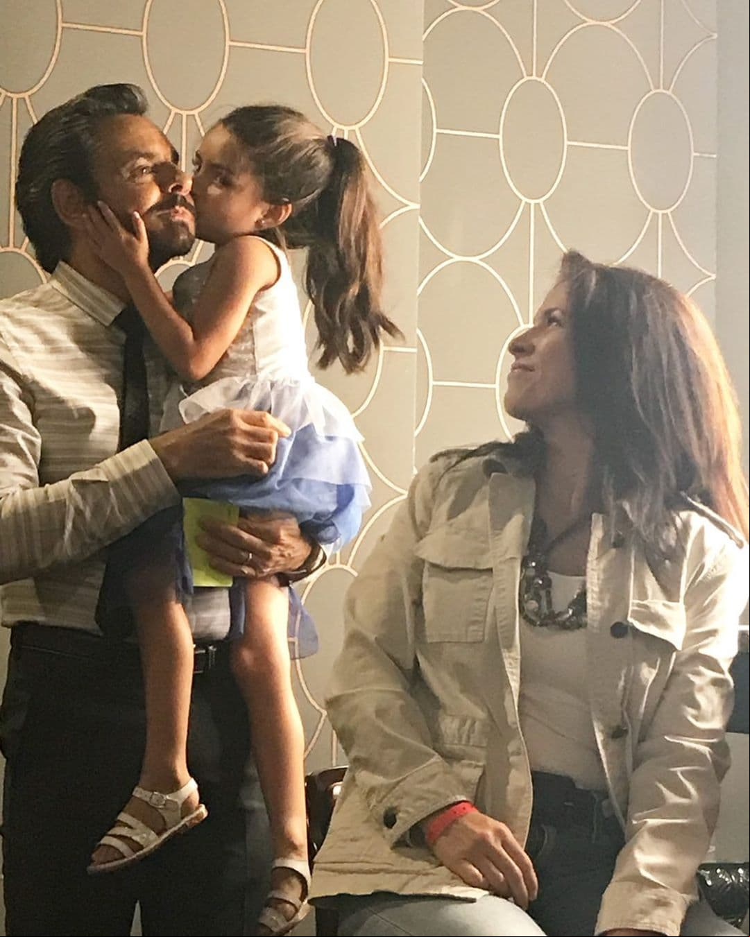 Horas más tarde, Eugenio Derbez tomó sus redes sociales para dedicar un emotivo mensaje a su hija, en el que destacó las grandes lecciones que Aitana le ha dado desde que llegó al mundo.