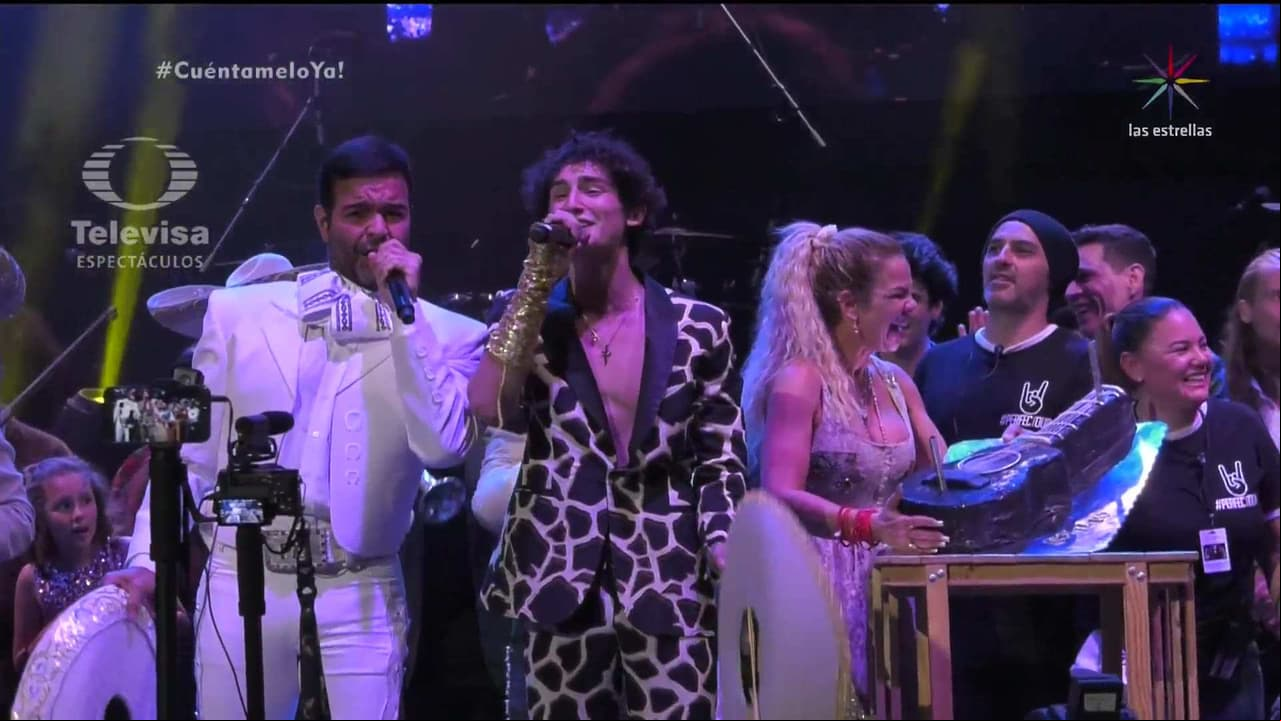 Pablo Montero le cantó "Las Mañanitas" a Emilio Osorio y se echaron juntos un "palomazo"