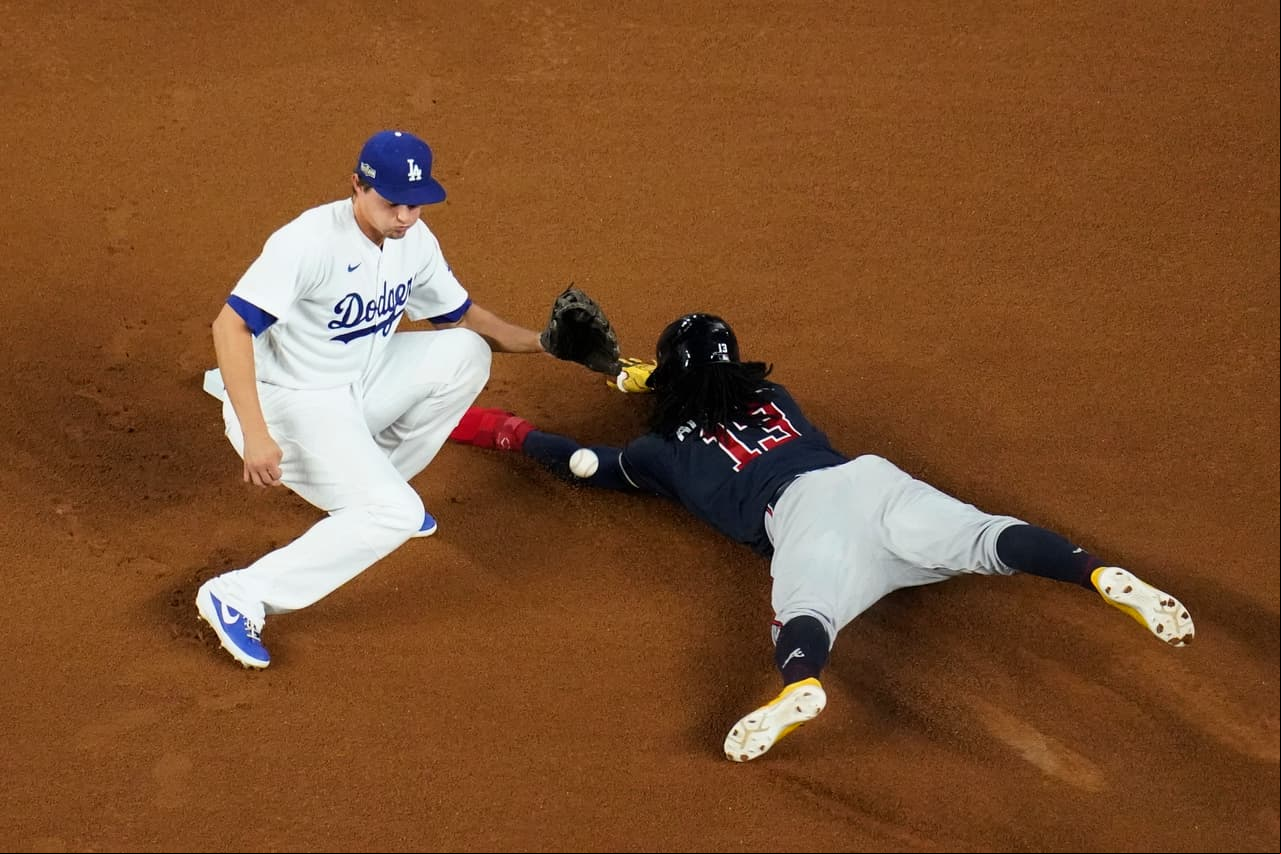 Atlanta vuelve a dejar ir una ventaja 3-1 y termina perdiendo el juego más importante de la serie 3-4 frente a Los Angeles Dodgers.