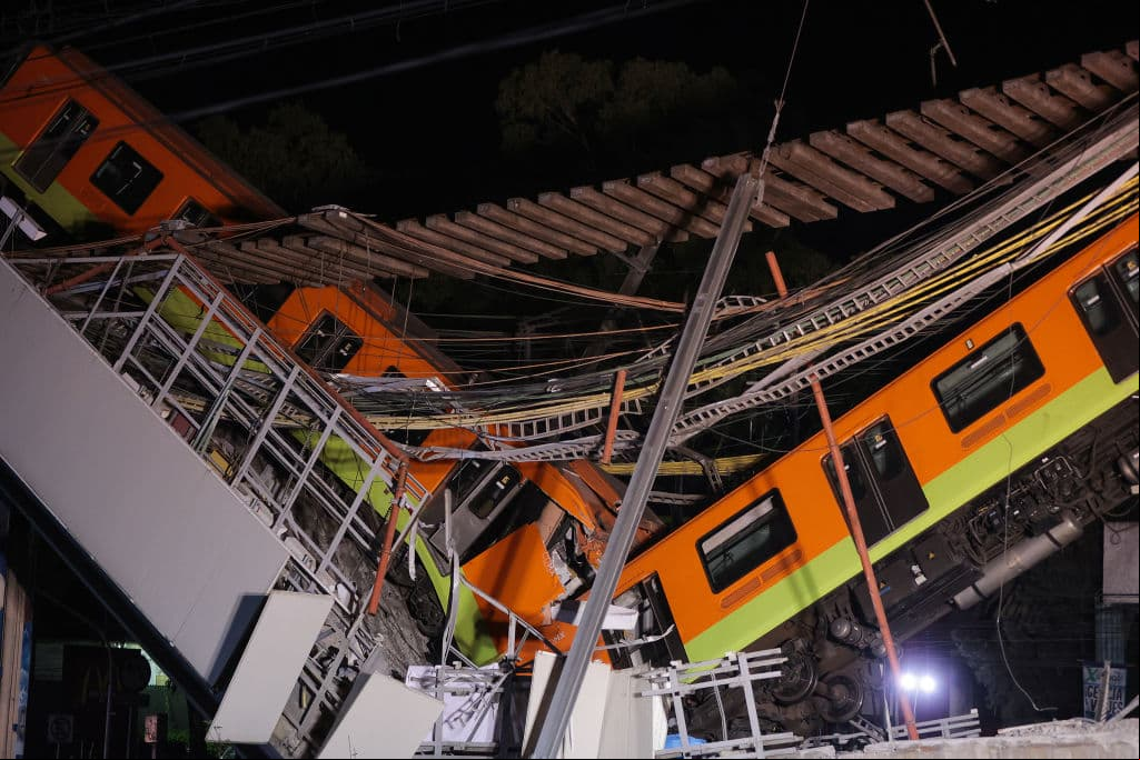 El metro de la Línea 12 colapsó la noche del 3 de mayo.
