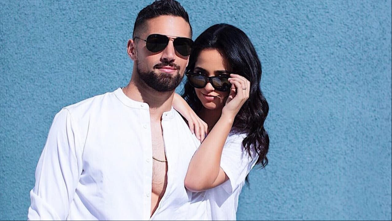 Becky G y Sebastián Lletget se muestran sumamente enamorados