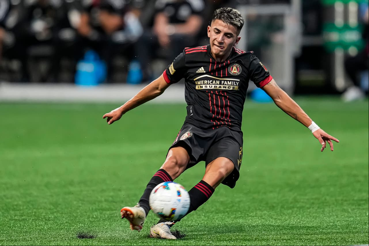 Primer gol de crack: Thiago Almada se estrena en Atlanta con joyita
