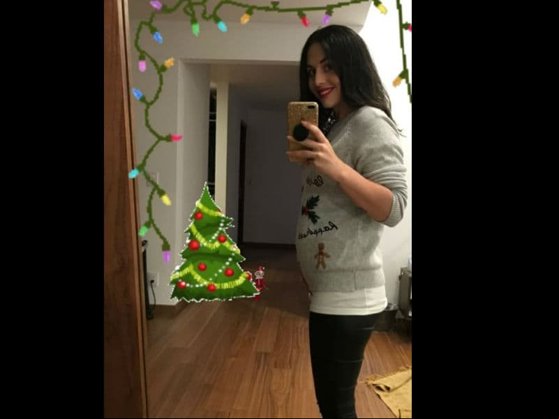 La actriz presumió cómo va creciendo su pancita