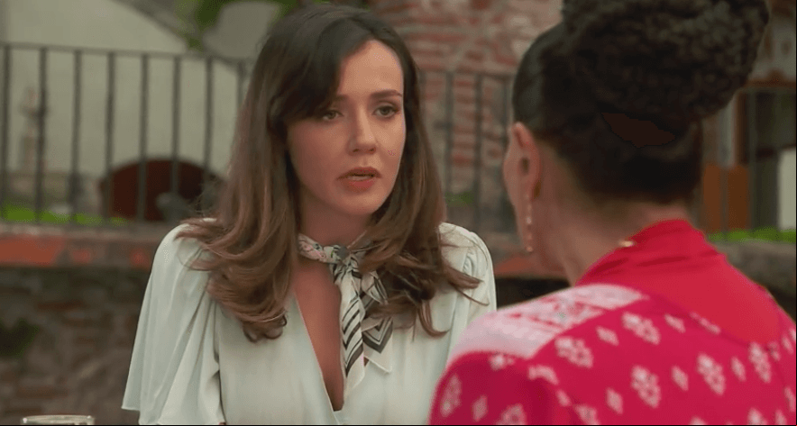 Cecilia es engañada por Adriana
