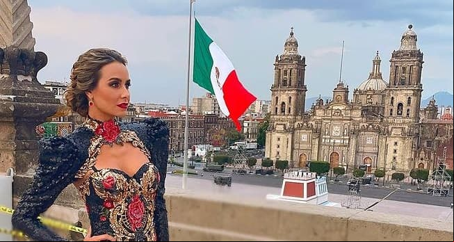Odalys Ramírez desde el Zócalo de la Ciudad de México