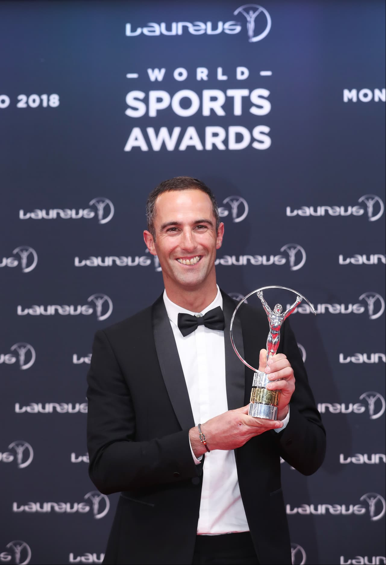 <b>Armel Le Cléac’h</b>, navegante en skipper de Francia, fue elegido como 
<b>Mejor Deportista de Acción.</b>