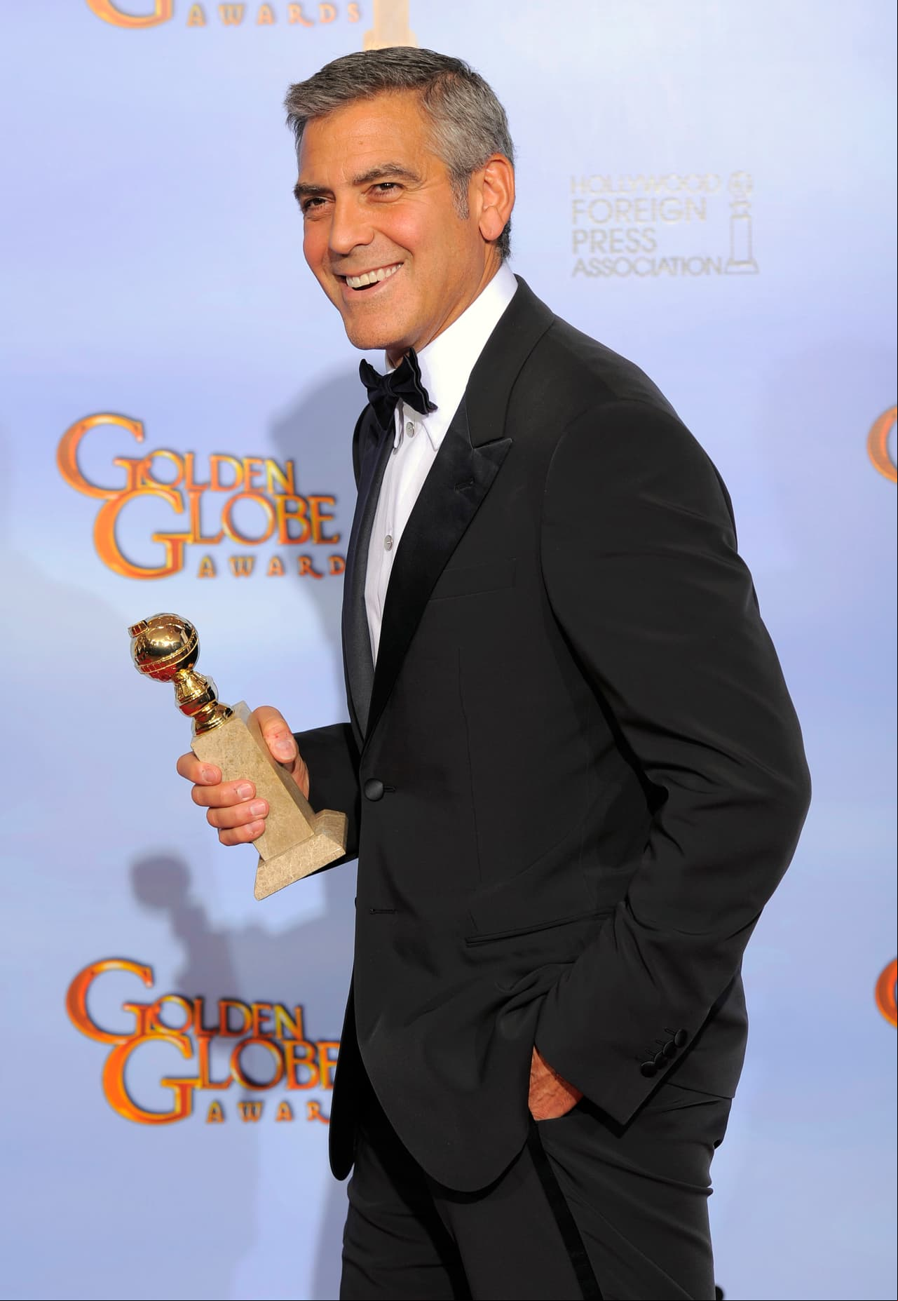 George Clooney es hospitalizado tras sufrir accidente de moto