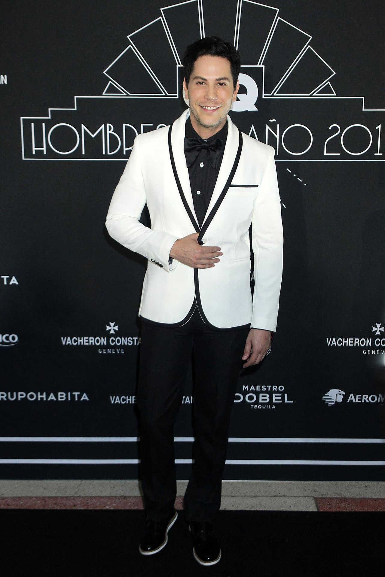 El actor formó parte del elenco de ‘Despertar contigo’ (2016-2017) y ‘Like’ (2018-2019), además apareció en varias obras de teatro como ‘Hoy no me puedo levantar’ y ‘Avenida Q’.