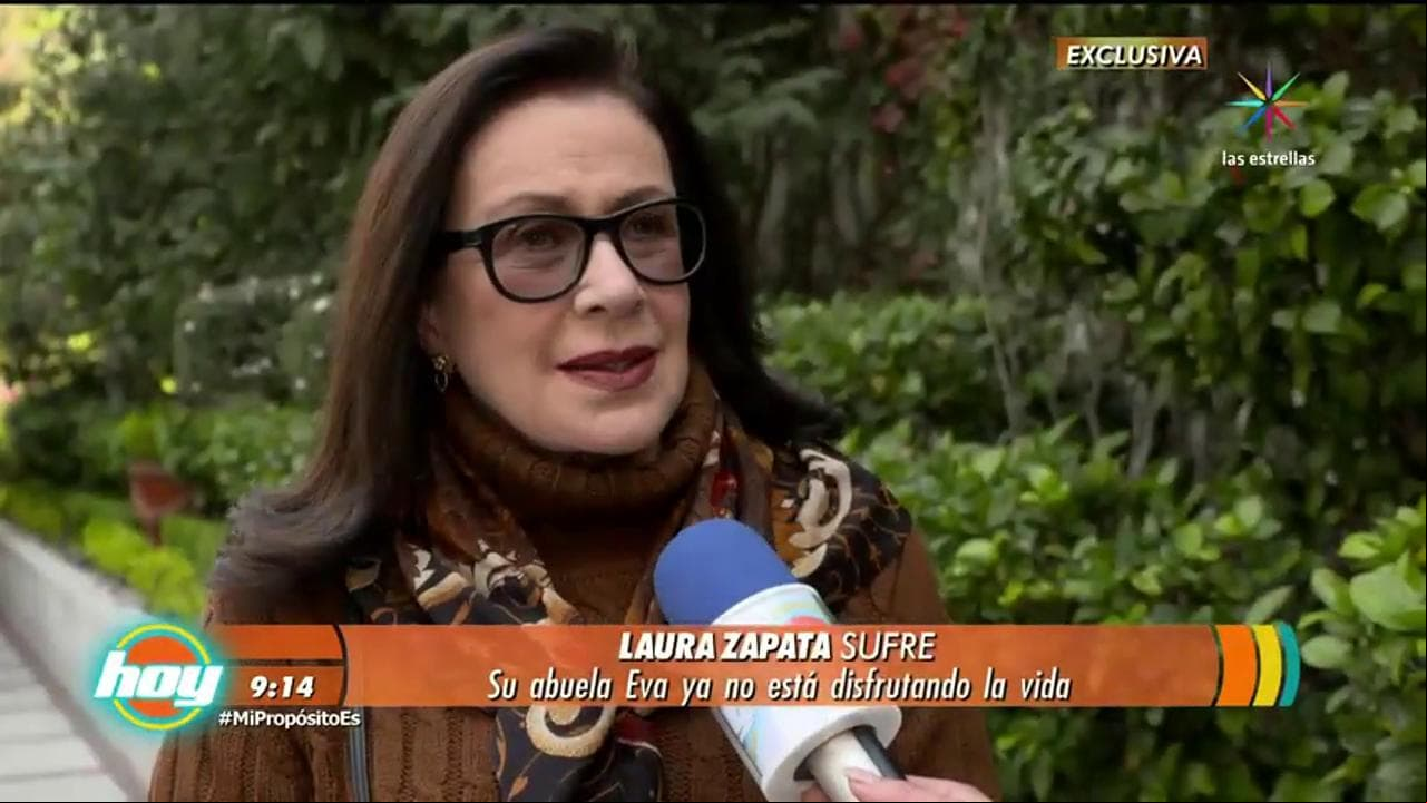 VIDEO: ¡Laura Zapata atraviesa por un difícil momento a lado de su abuela!