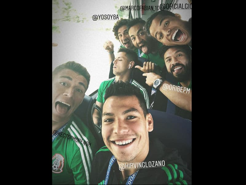 Los seleccionados se burlaron por la posición en que se quedó dormido el futbolista