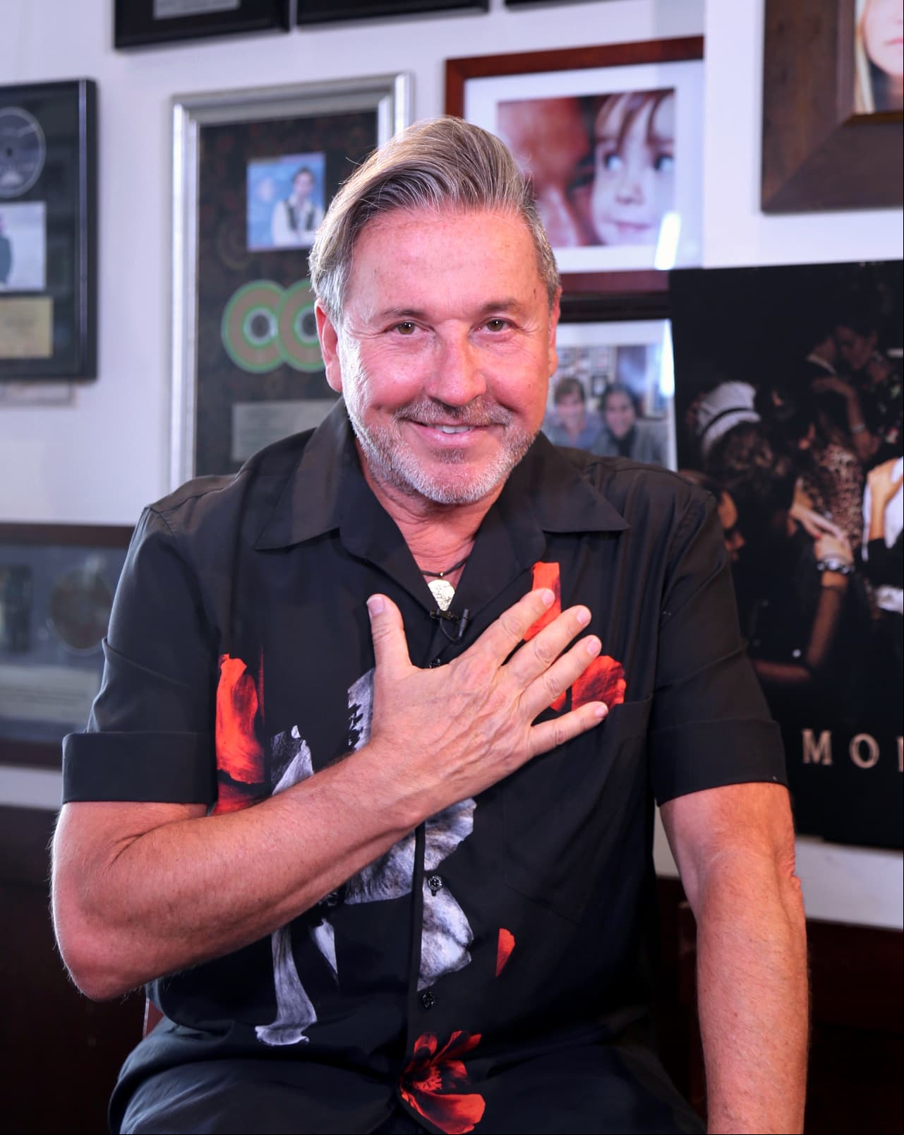 “Lo del tatuaje fue algo que mantuvo Lupillo con mucha discreción (…), pero todos hablábamos del tatuaje (…). Después, cuando vi las fotos del brazo con la cara de Belinda, pues no me sorprendió", dijo al programa 'Suelta la sopa'.