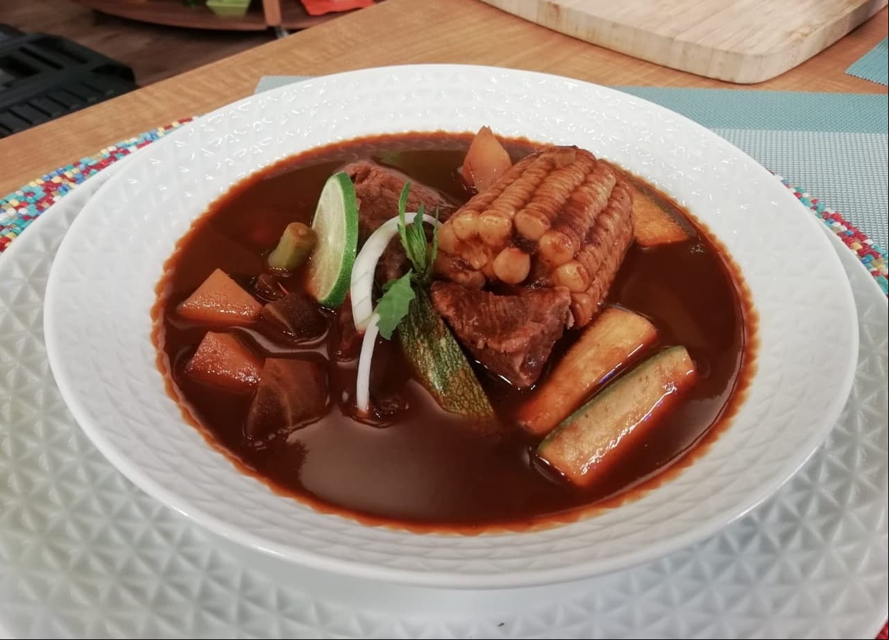 RECETA: Mole de olla