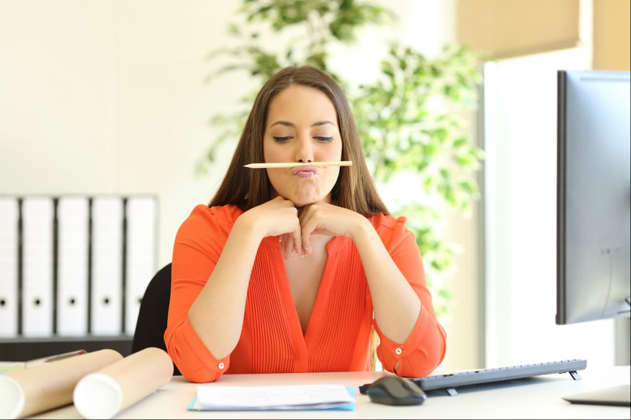 Relajado: Todo lo hace con calma y a la última hora.