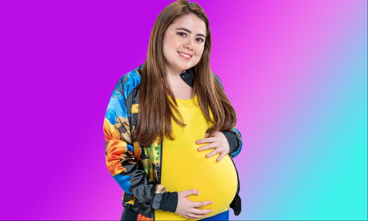 Mariana Botas revela todo lo que deseas saber sobre el embarazo de Martina en Una familia de diez