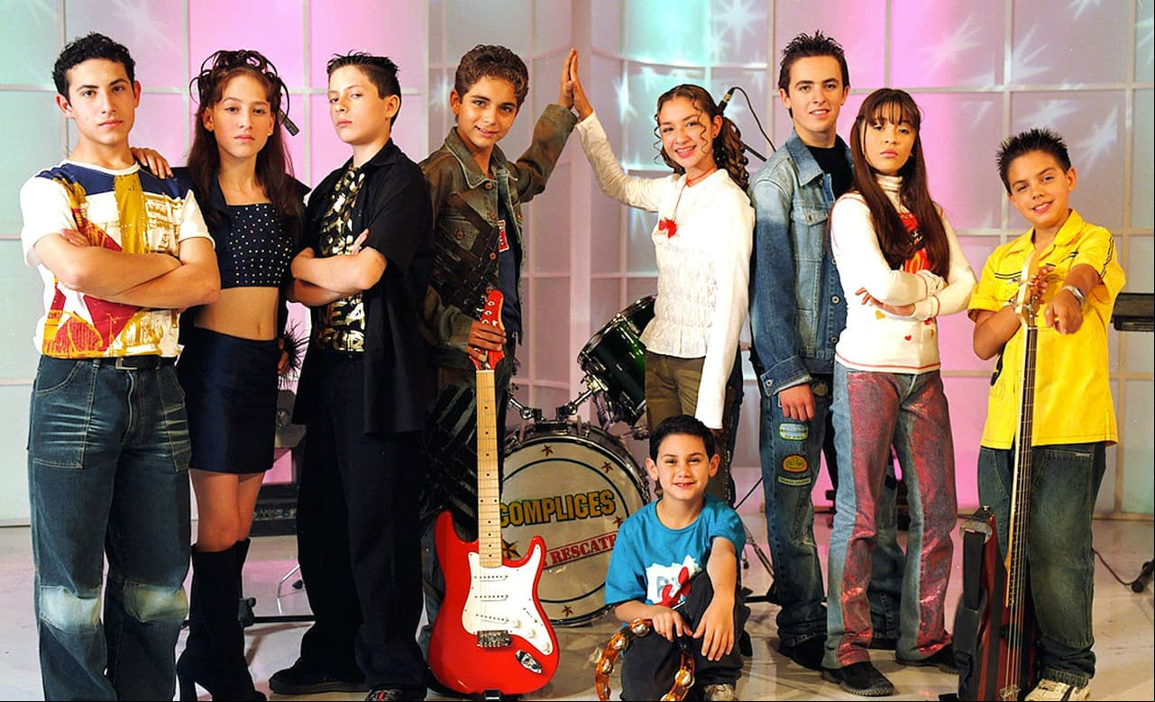 Mickey Santana es un actor mexicano mejor conocido por su actuación en telenovelas infantiles como 'Amigos x Siempre' y ‘Cómplices al rescate’, ambas estrenadas a comienzos de la década del 2000. A continuación, te presentamos cómo luce en la actualidad.