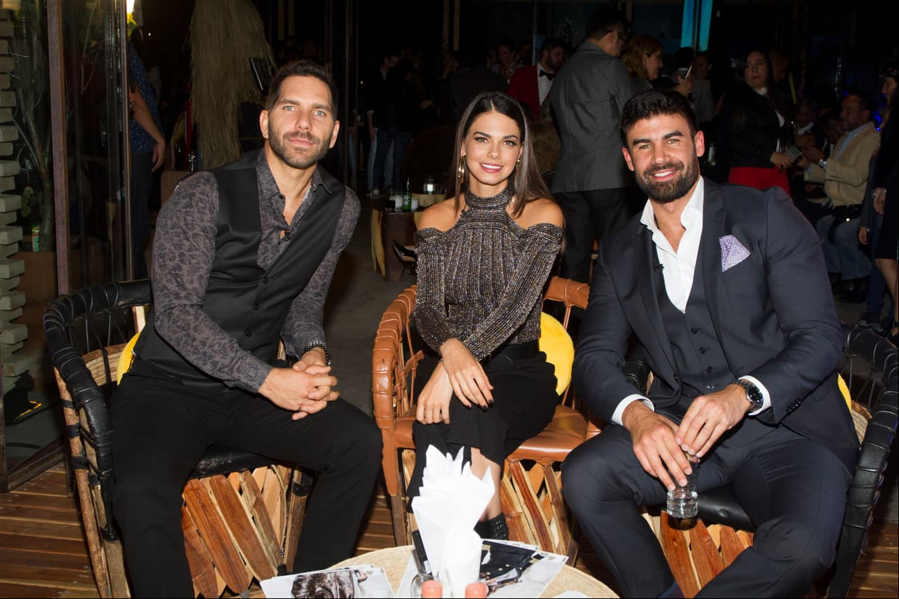 Los protagonistas decidieron compartir este momento con sus fans y se conectaron en vivo a través de las redes sociales.