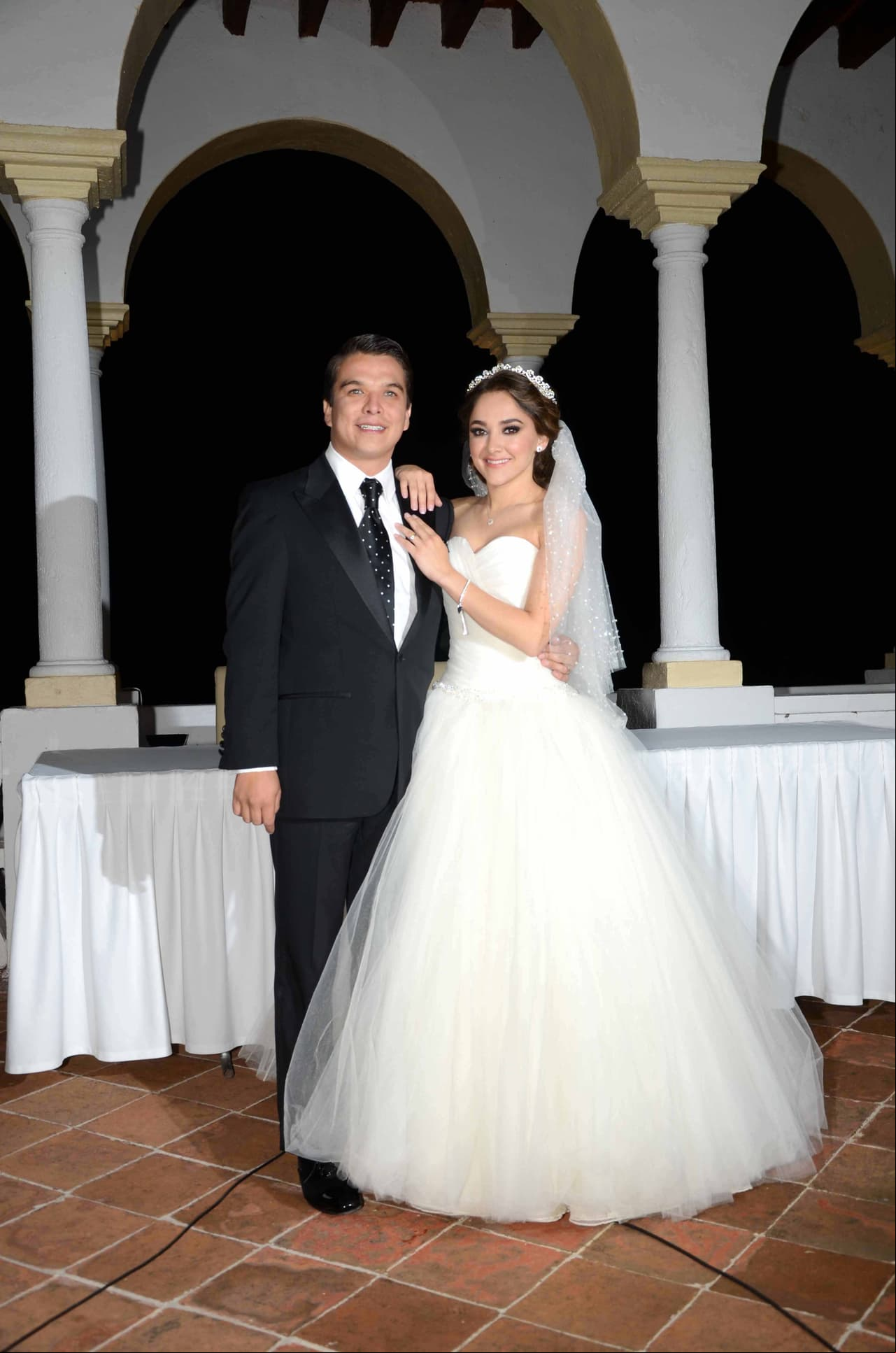 De la mano del polítio Gerardo Islas, Sherlyn llegó al altar en septiembre de 2013 en una romántica boda celebrada en Cancún frente a más de 200 invitados. No obstante, en 2016 la pareja optó por divorciarse y seguir sus vidas por caminos separados, quedando en buenos términos. Islas es Diputado local de Puebla.