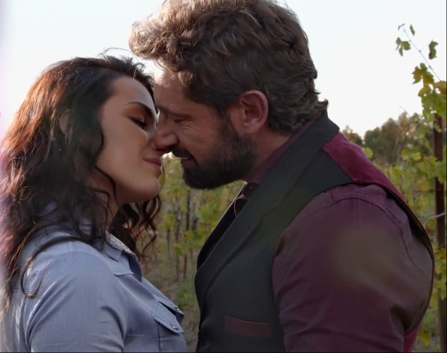 Irina y Gabriel en la telenovela 'Vino el Amor'