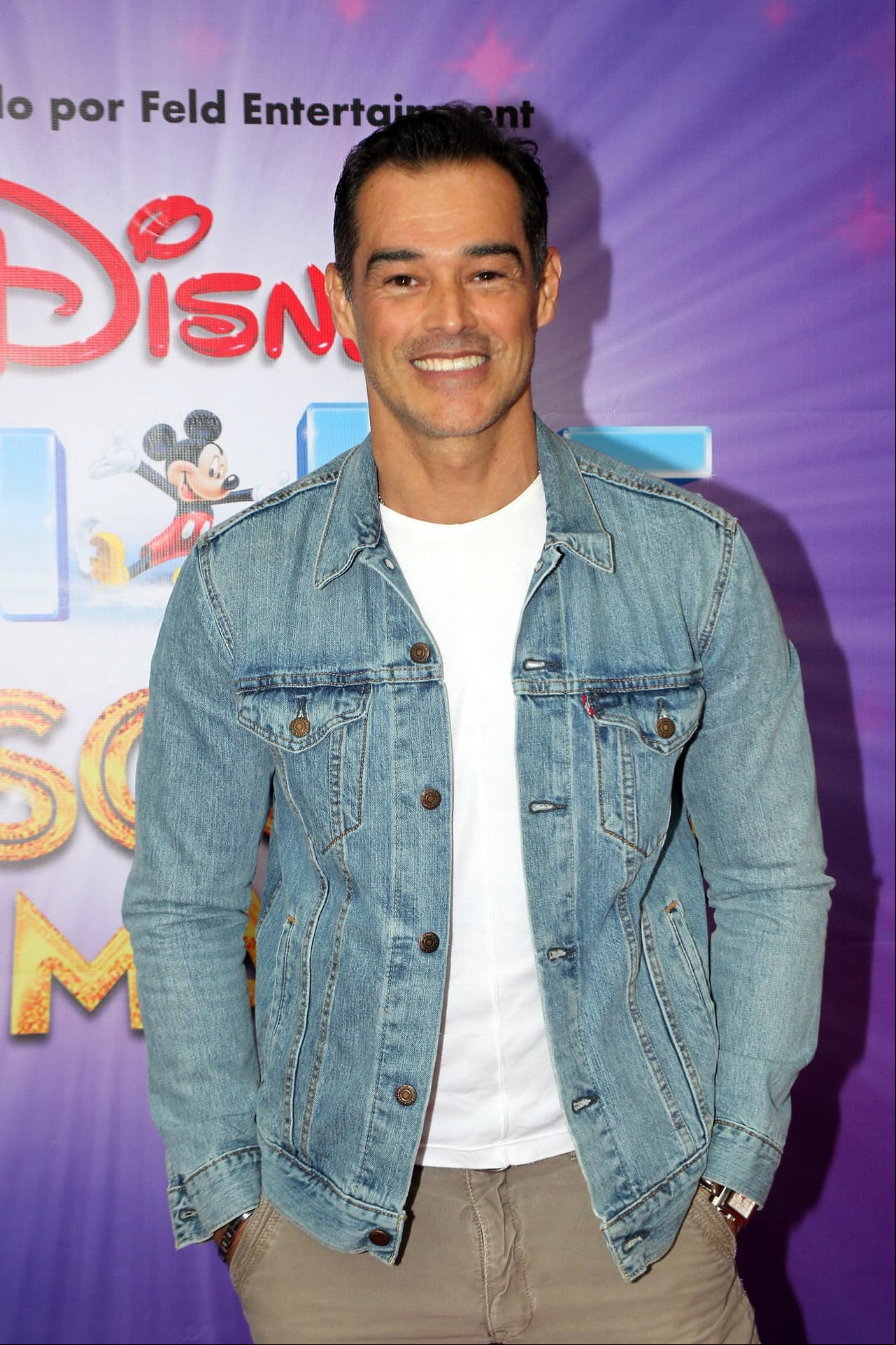 Juan Ángel Esparza interpretará a 'El padre Gabriel’. El actor ha participado en proyectos como ‘Esta historia me suena’ y ‘Como dice el dicho’.
