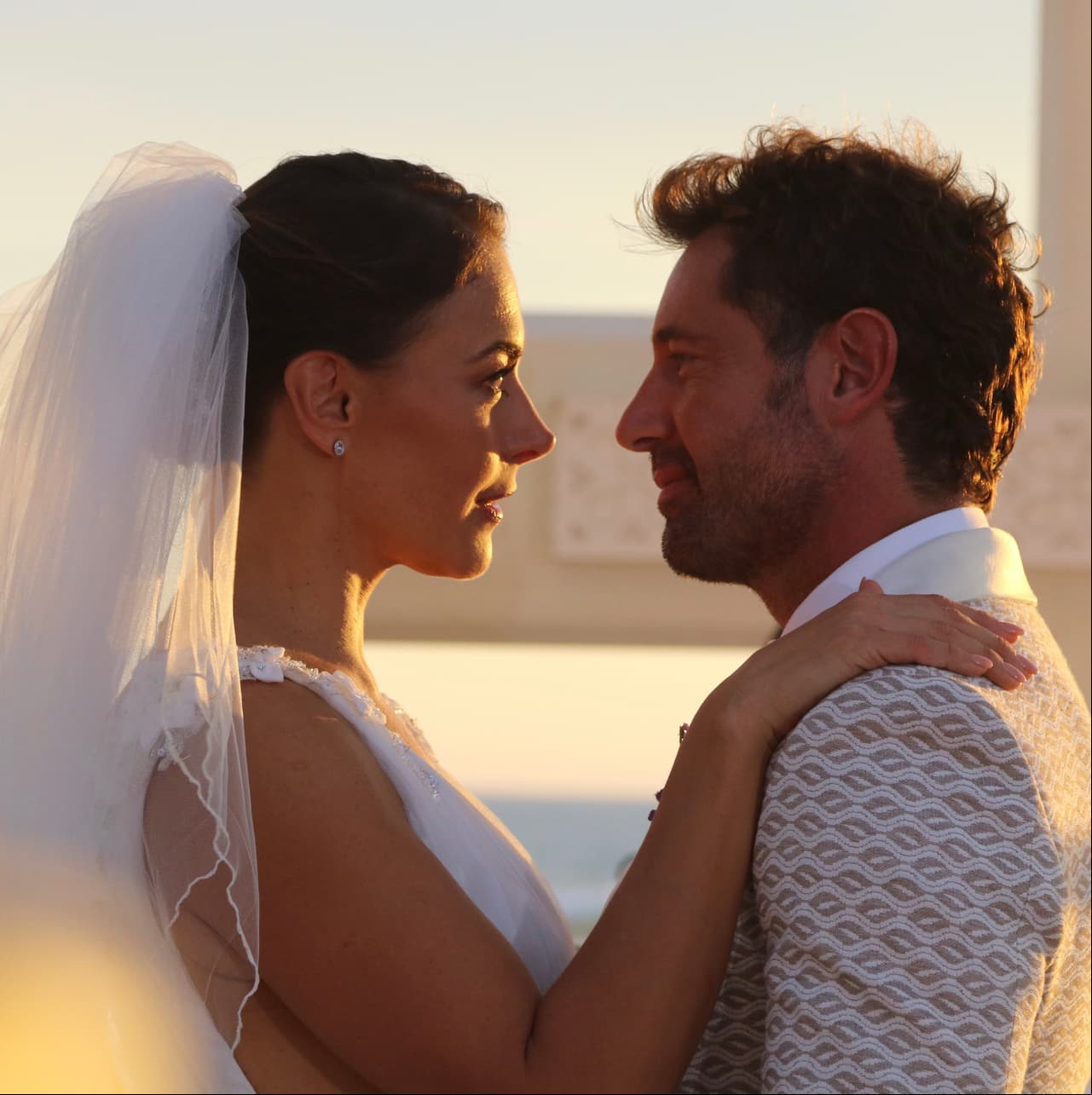 Después, la querida pareja unió su vida ante Dios en una hermosa ceremonia.