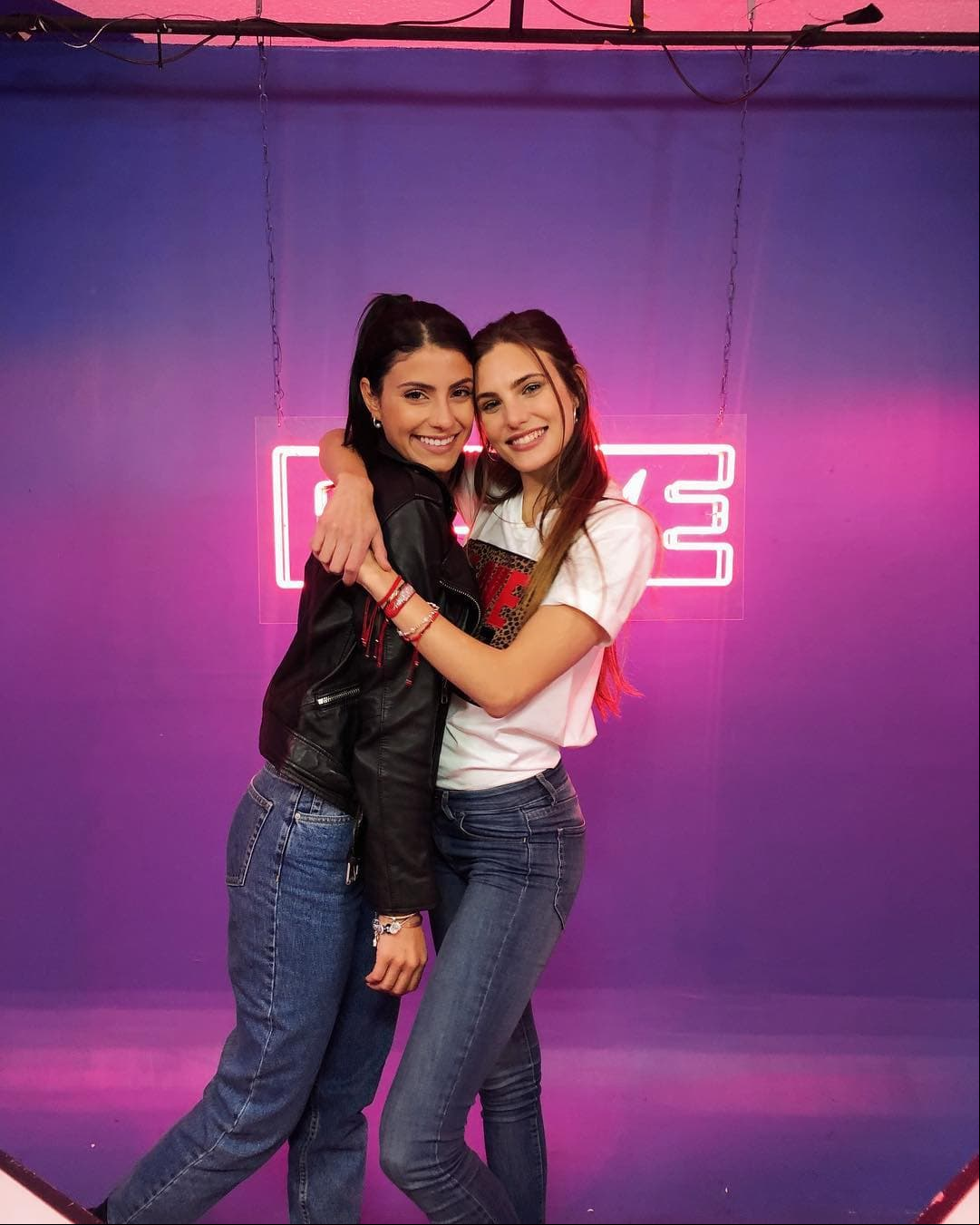En junio pasado se confirmó que la historia de ‘Juliantina’ llegará a la pantalla grande. “Creo que lo bonito es darle continuidad y darle voz a este proyecto que involucra tantas cosas. (…) Este es el comienzo, yo creo que a partir de aquí salen un montón de cosas, como decían los productores, una serie, que tarda un poco más en organizarse”, declaró la actriz en entrevista a Televisa Espectáculos.