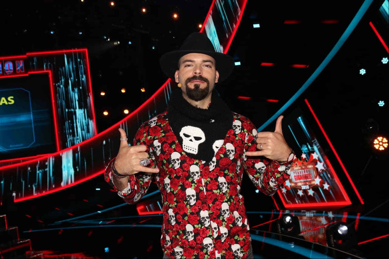 ¡Adrián Di Monte acepta el reto de imitar a Albertano!