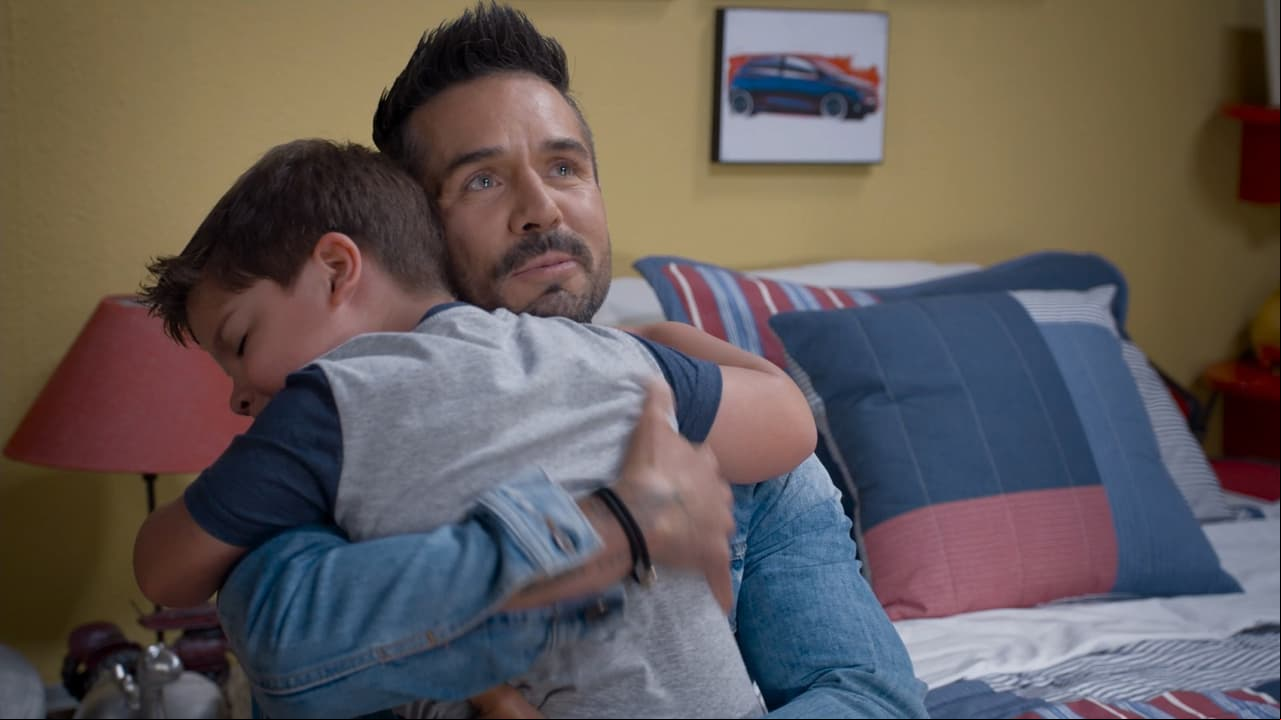 Leonardo Herrera sorprende a fans con el gran parecido que tiene con José Ron: “¿no será tu papá?”