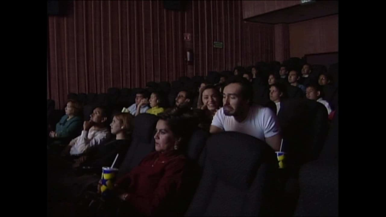 Inicio C13: Enrique siente celos al ver a Natalia y Joel juntos