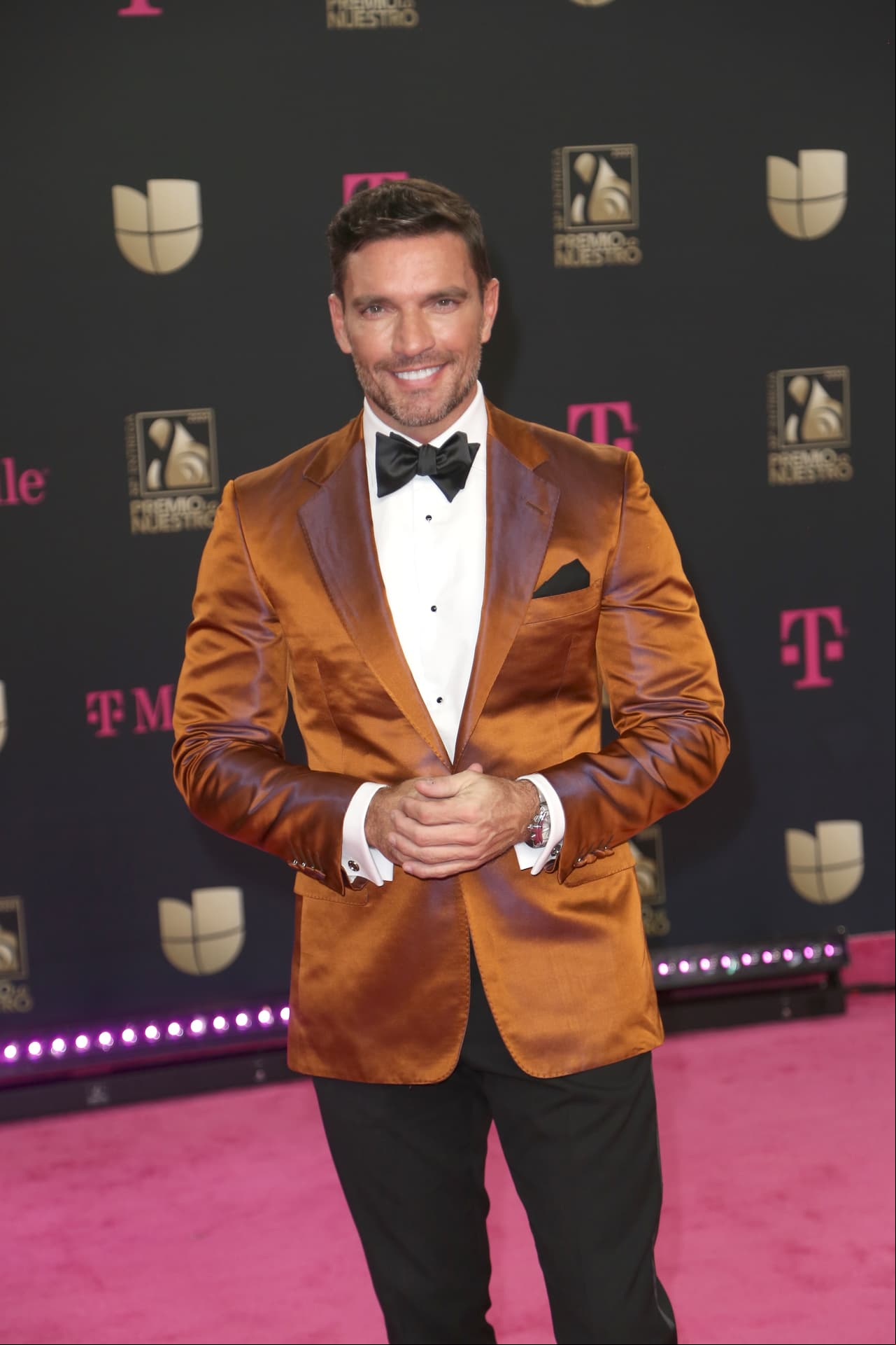 Julian Gil pierde patria potestad de su hijoLa batalla legal que Marjorie de Sousa y Julián Gil enfrentaron desde 2017 por la manutención de su hijo Matías tuvo una resolución el pasado 7 de octubre cuando se dio a conocer que el actor perdió la patria potestad del menor. Un juez de la Ciudad de México dictaminó que sería la actriz venezolana la única responsable de decidir sobre el futuro de Matías.