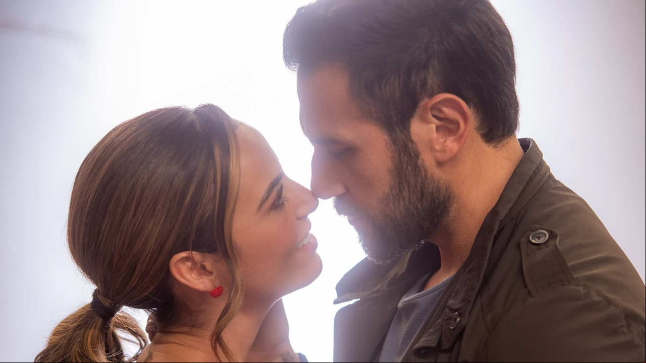 ¡El amor de ‘Alexa’ y ‘Gabriel’ triunfó en ‘Fuego Ardiente’!