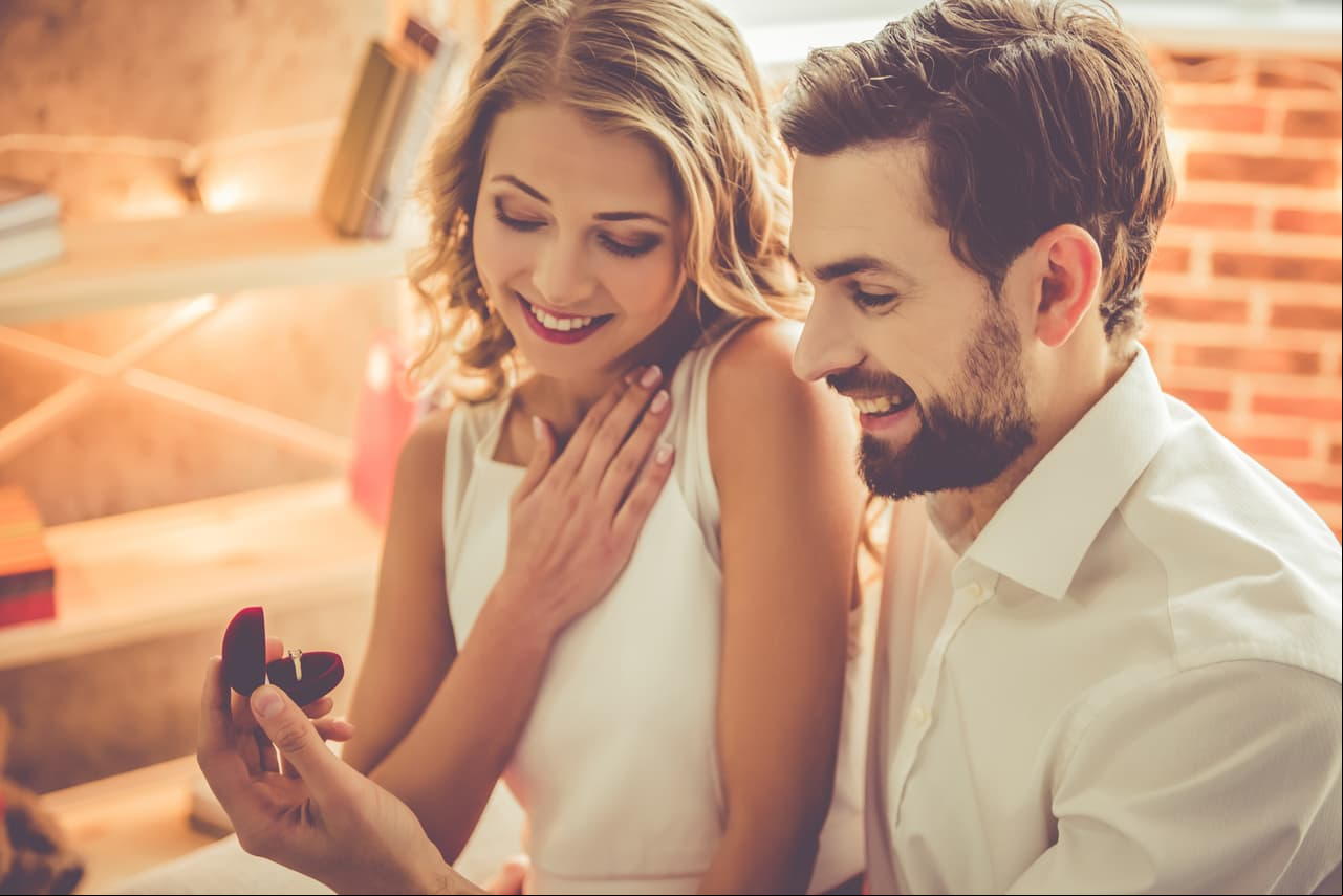 Entérate con quién tendrá una relación de amor seria Cáncer
