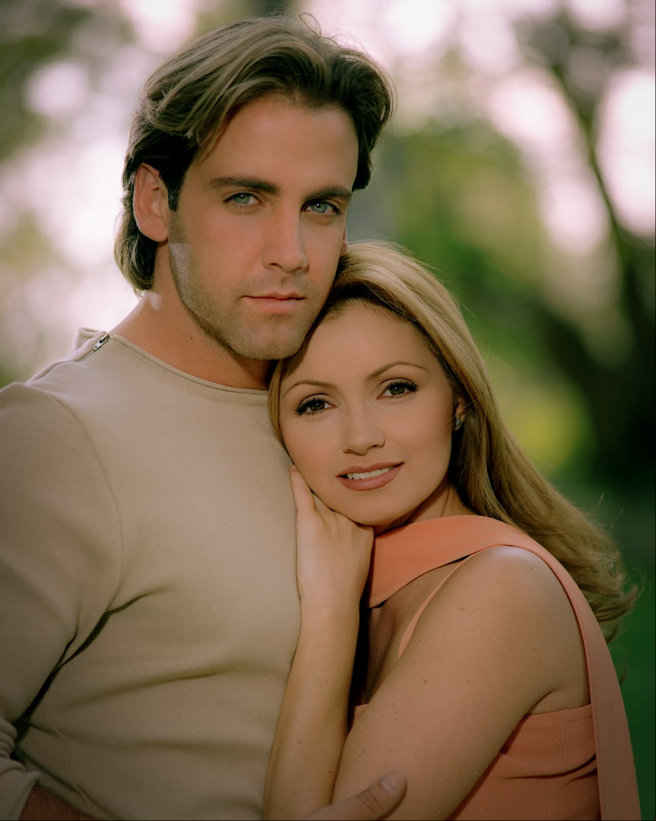 Carlos Ponce y Angélica Rivera interpretan a 'Mariana' y 'Adrián' en 'Sin pecado concebido'.