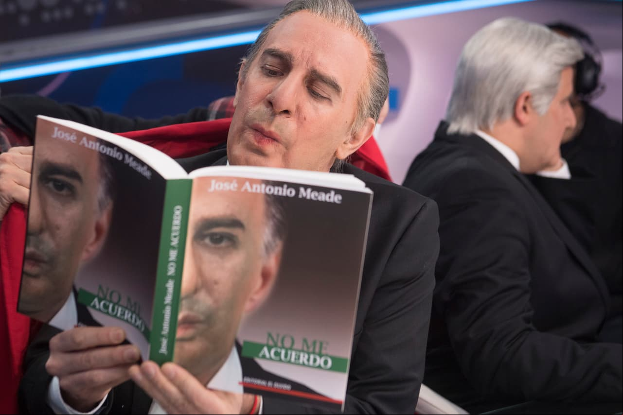 Meade siempre habló con la verdad, como demuestra el título del libro que está leyendo... ¡nombre, son unos genios!