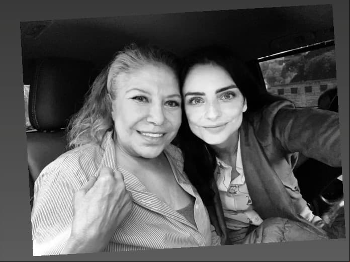 Muy pocas veces Aislinn Derbez comparte fotos de su mamá Gabriela Michel, ahora conoce a la ex de Eugenio Derbez y el gran parecido que tiene con su hija