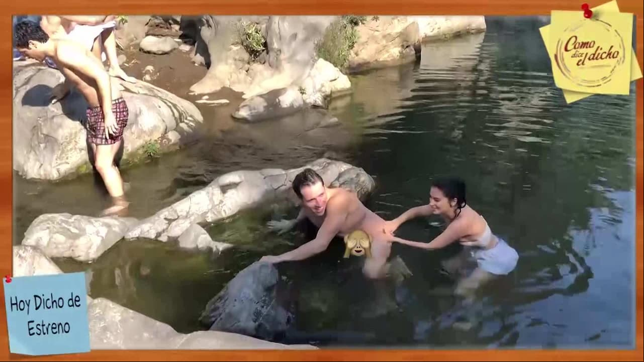 ¡Desnudo total de Octavio Mier en Como dice el dicho!