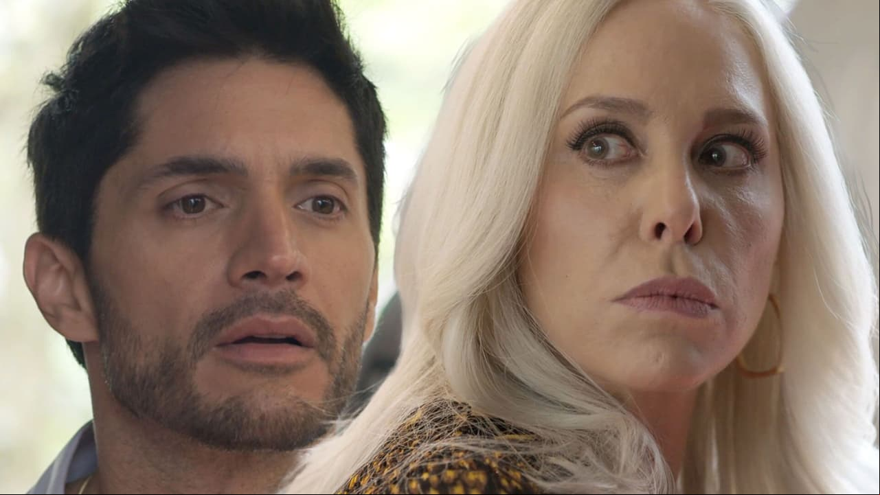 Elvira le pide perdón a Esteban